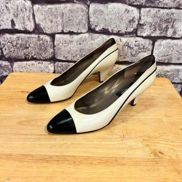 Nieman Marcus Shoes - Nieman Marcus Black & White Slip On Heels Size 8N